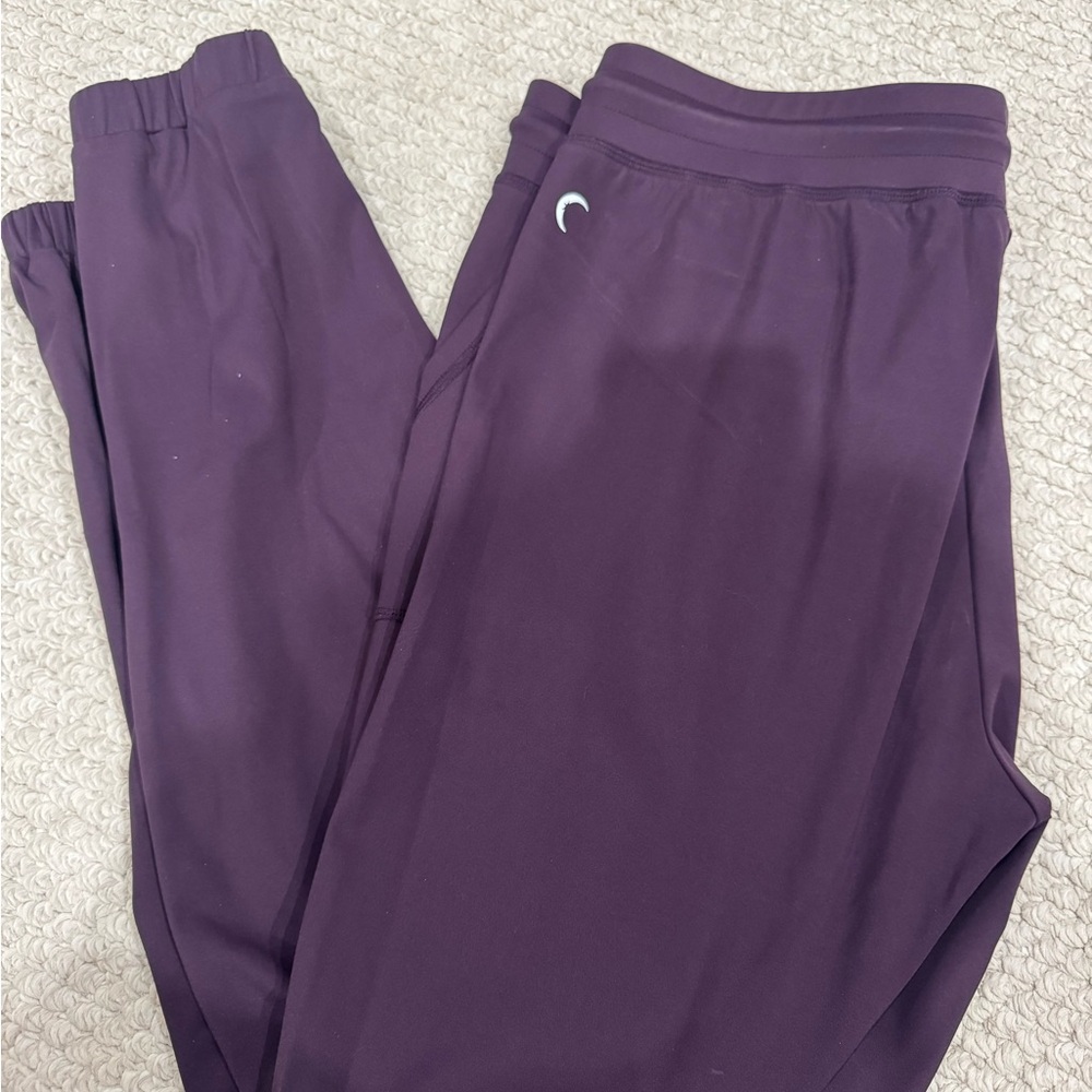 ZYIA jogger size large